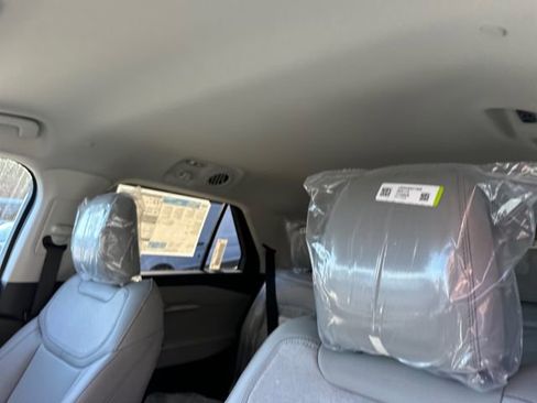 New 2026 Ford Explorer Active w/ Active Comfort Package image 28