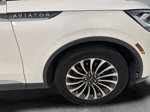 Used 2023 Lincoln Aviator 2WD w/ Premium Package image 13