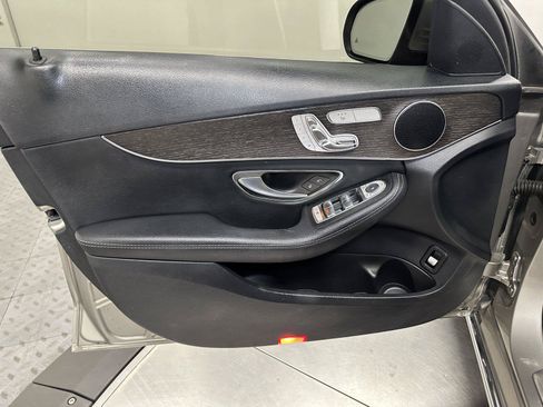 Used 2019 Mercedes-Benz C 300 4MATIC Sedan image 20