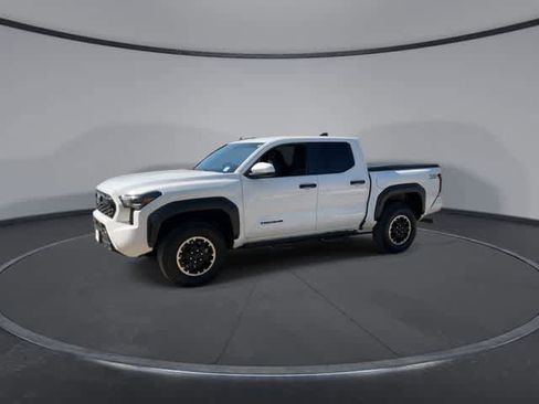 Used 2024 Toyota Tacoma 4x4 Double Cab image 4