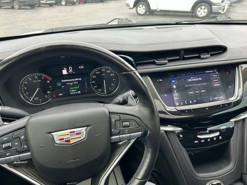 Used 2020 Cadillac XT6 Sport w/ LPO, Floor Liner Package AWD/4WD image 21