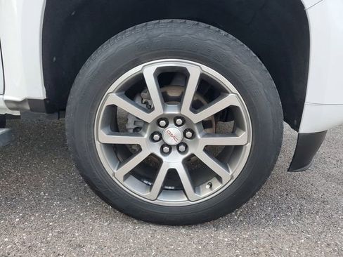 Used 2021 GMC Canyon Denali RWD image 5