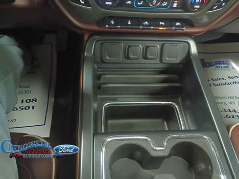 Used 2016 Chevrolet Silverado 1500 High Country w/ High Country Premium Package image 15