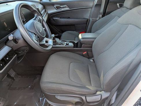 Used 2023 Kia Sportage LX image 16