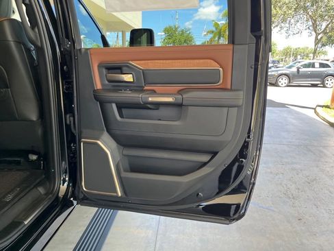 New 2024 RAM 2500 Limited image 35