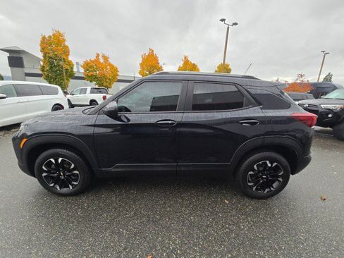 Used 2021 Chevrolet TrailBlazer LT w/ Premium Seating Package image 7