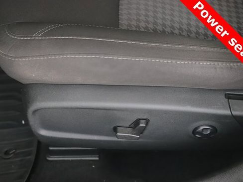 Used 2021 Dodge Charger SXT w/ Driver Convenience Group image 18