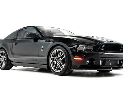 Used 2013 Ford Mustang Shelby GT500 image 6