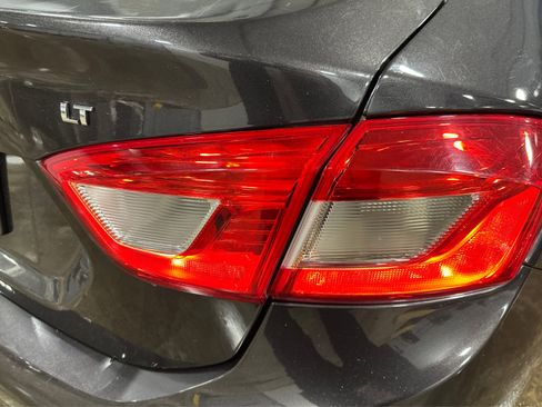 Used 2016 Chevrolet Cruze LT image 43