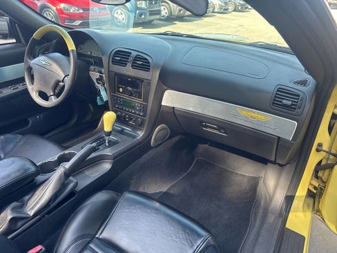 Used 2002 Ford Thunderbird RWD image 13