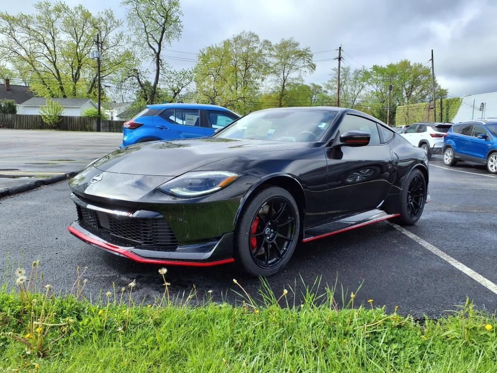 New 2025 Nissan Z NISMO w/ Floor Mat Package RWD image 3