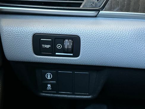 Used 2018 Honda Accord EX-L image 31