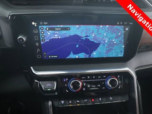 Used 2024 GMC Sierra 2500 Denali Ultimate AWD/4WD image 5