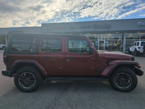 Used 2021 Jeep Wrangler Unlimited Sport image 4