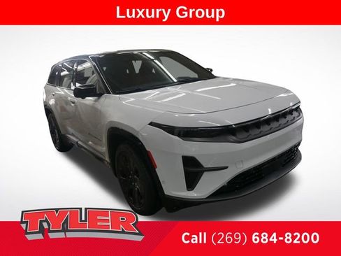 Used 2025 Jeep Wagoneer S Launch Edition image 1