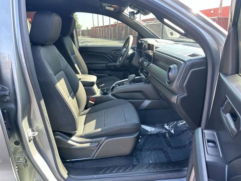 Used 2024 Chevrolet Colorado Trail Boss w/ Technology Package image 14