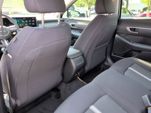 Used 2025 Hyundai Sonata SE FWD image 25