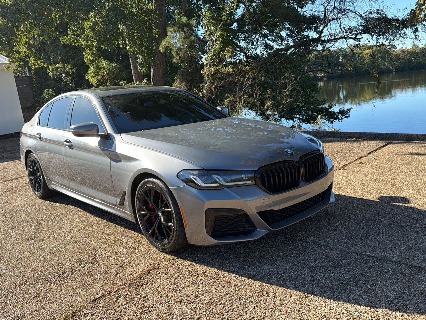 Used 2023 BMW 530i xDrive w/ M Sport Package AWD/4WD image 1