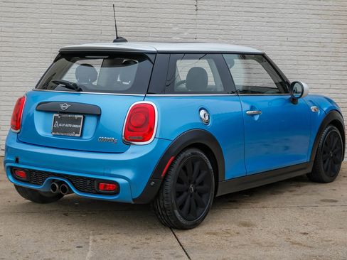Used 2019 MINI Cooper S image 8