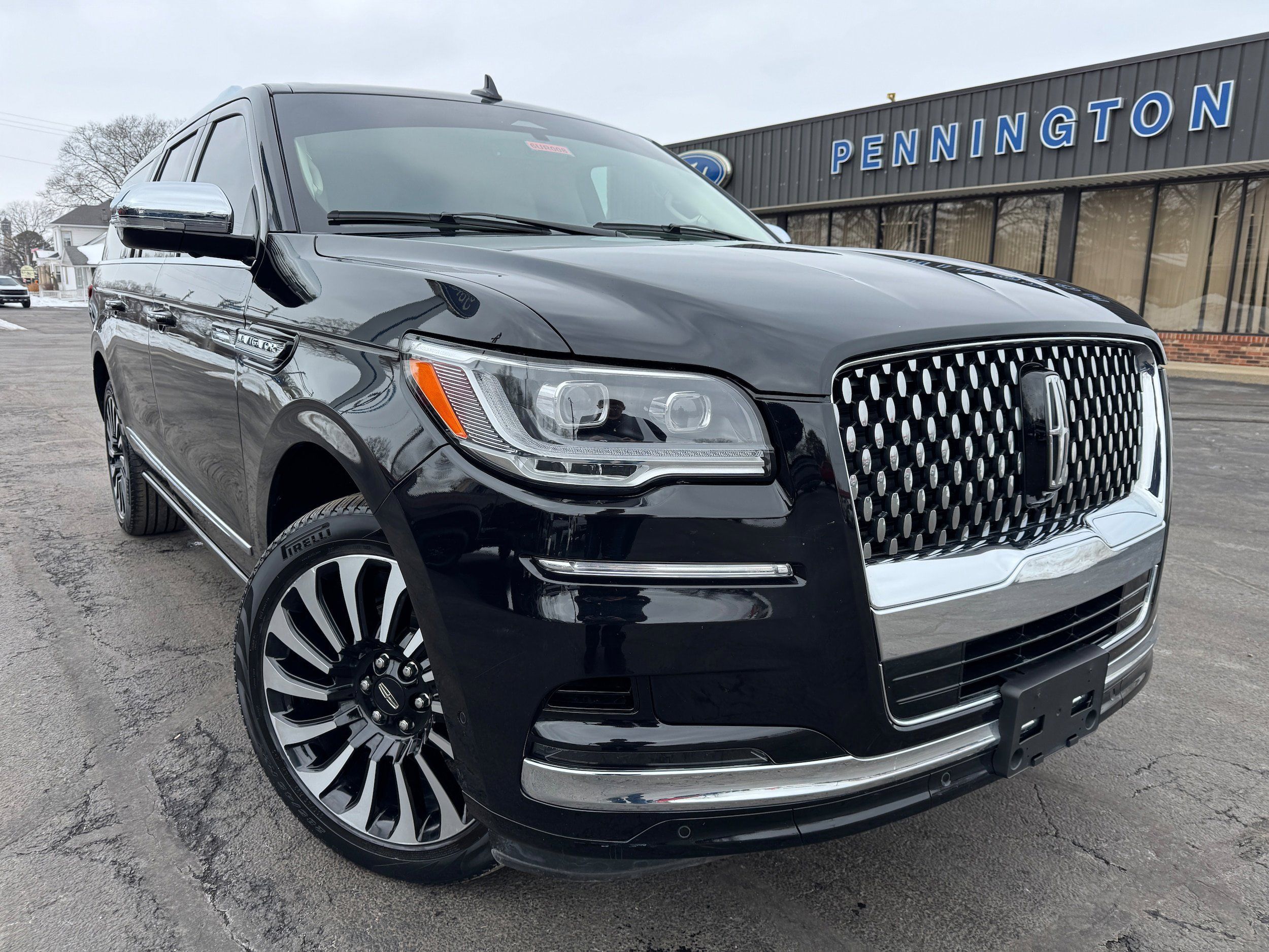 Used Lincoln Navigator L Black Label for Sale in Fairview Heights