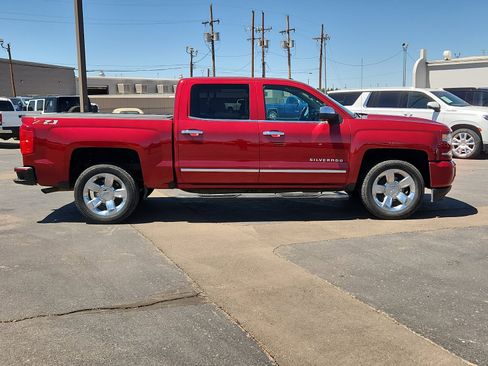 Used 2018 Chevrolet Silverado 1500 LTZ Z71 w/ LTZ Plus Package AWD/4WD image 5