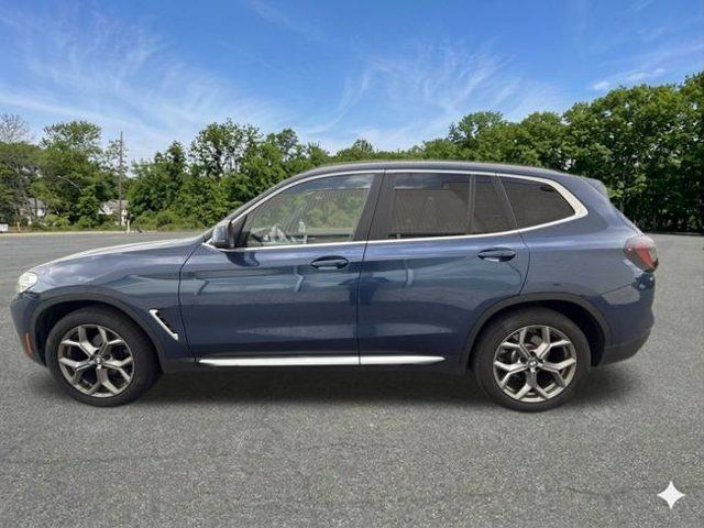 Used 2024 BMW X3 xDrive30i w/ Premium Package w/ZPA AWD/4WD image 5