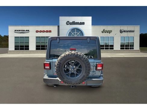 Used 2024 Jeep Wrangler Unlimited Sport AWD/4WD image 4