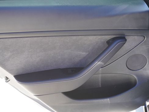 Used 2023 Tesla Model 3 Standard Range RWD image 16
