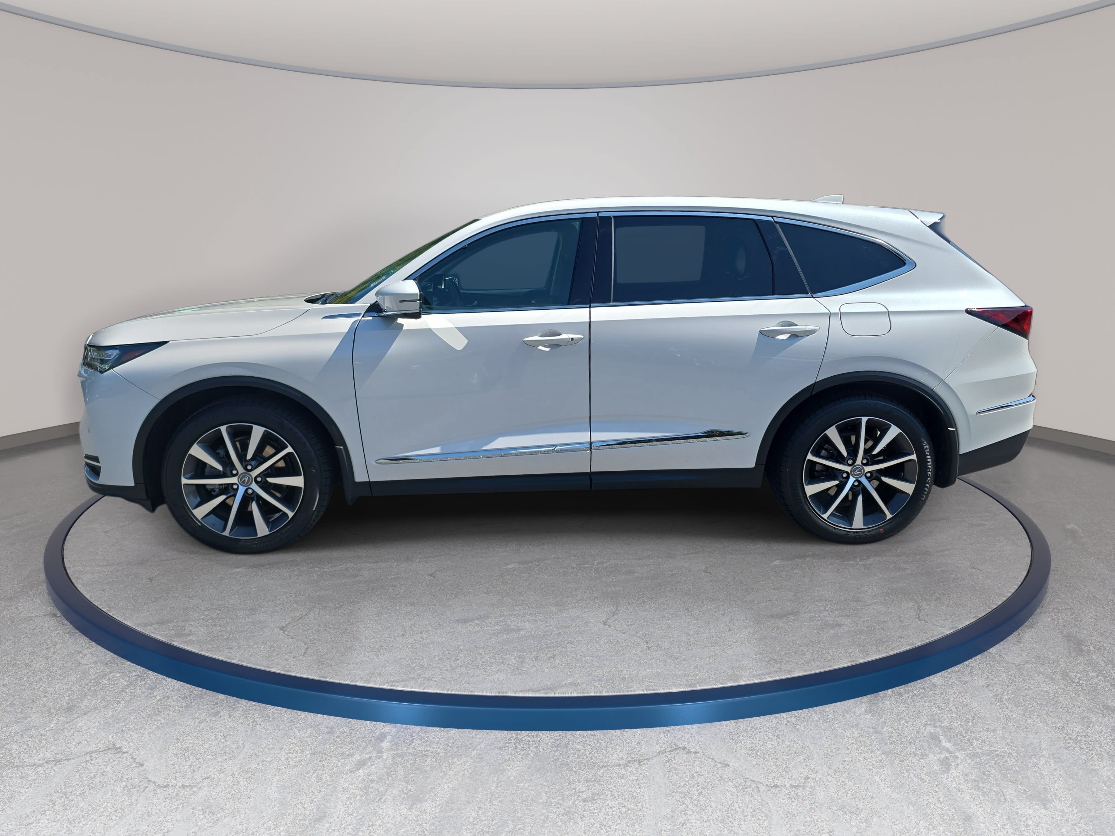 Certified 2025 Acura MDX w/ Technology Package FWD image 8