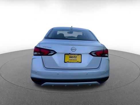 Used 2025 Nissan Versa SV FWD image 12
