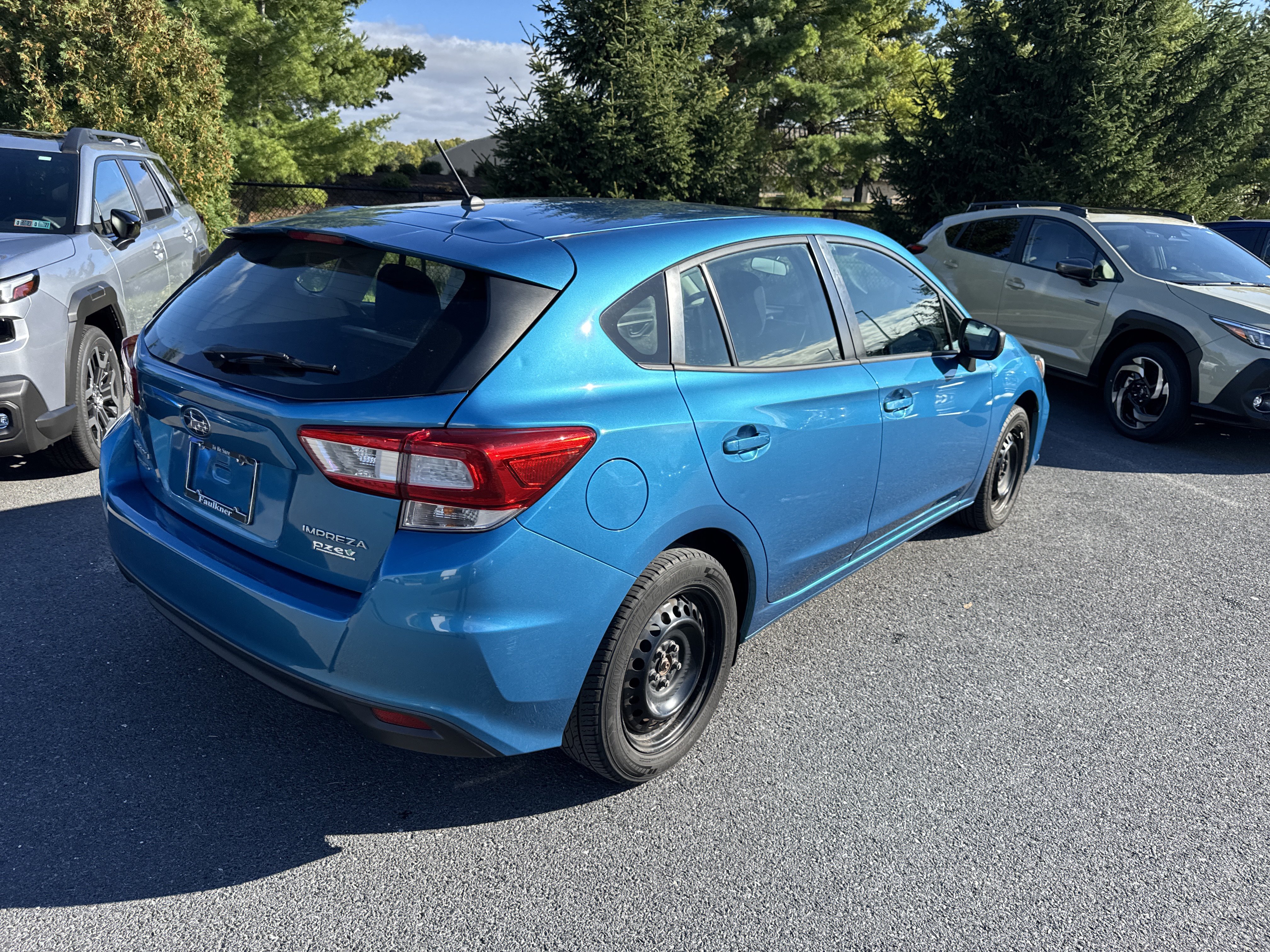 Used 2017 Subaru Impreza 2.0i AWD/4WD image 26