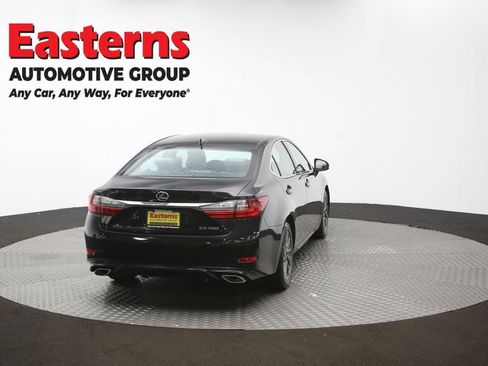 Used 2018 Lexus ES 350 w/ Luxury Package w/Wood Trim FWD image 43