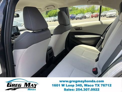 Used 2022 Toyota Corolla LE FWD image 23