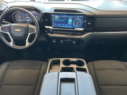 Used 2023 Chevrolet Silverado 1500 LT AWD/4WD image 3