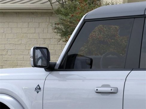 New 2025 Ford Bronco Outer Banks image 22