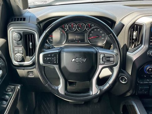 Used 2021 Chevrolet Silverado 1500 LT Trail Boss w/ Convenience Package II AWD/4WD image 11
