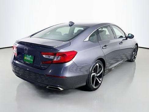 Used 2018 Honda Accord Sport image 10