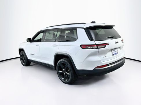 Used 2023 Jeep Grand Cherokee L Laredo AWD/4WD image 7