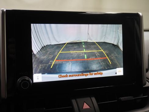 Used 2023 Toyota RAV4 XLE w/ Convenience Package AWD/4WD image 27