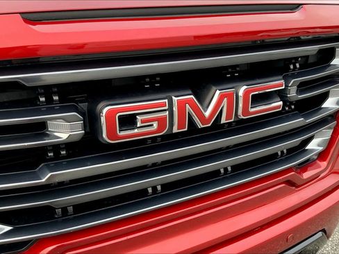 Used 2022 GMC Sierra 1500 AT4 w/ AT4 Premium Package image 31