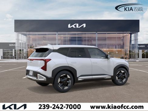New 2027 Kia Seltos EX FWD image 6
