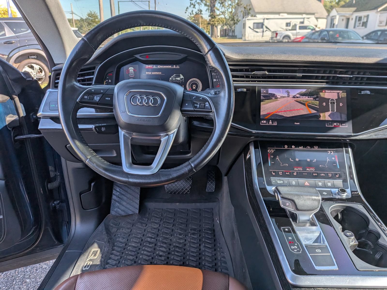 Used 2019 Audi Q8 Premium Plus w/ Premium Plus AWD/4WD image 50
