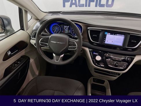 Used 2022 Chrysler Voyager LX FWD image 26