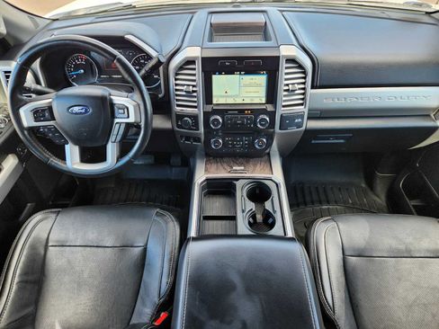 Used 2017 Ford F250 Lariat w/ Lariat Value Package image 10