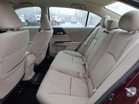 Used 2017 Honda Accord LX image 10