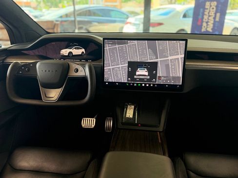 Used 2023 Tesla Model X AWD/4WD image 37