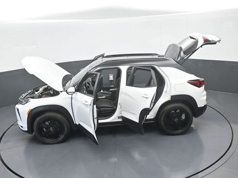 Used 2023 Chevrolet TrailBlazer RS w/ Sun and Liftgate Package image 69