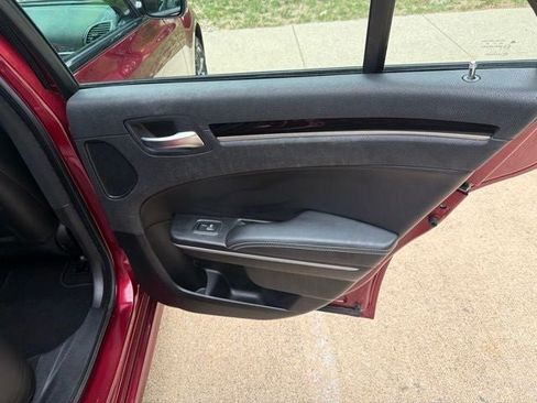 Used 2023 Chrysler 300 S w/ Comfort Group RWD image 22