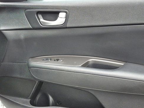 Used 2016 Kia Optima LX w/ LX Convenience Package image 7