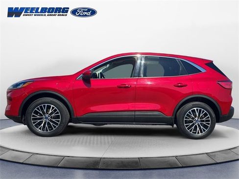 Certified 2021 Ford Escape SE image 2